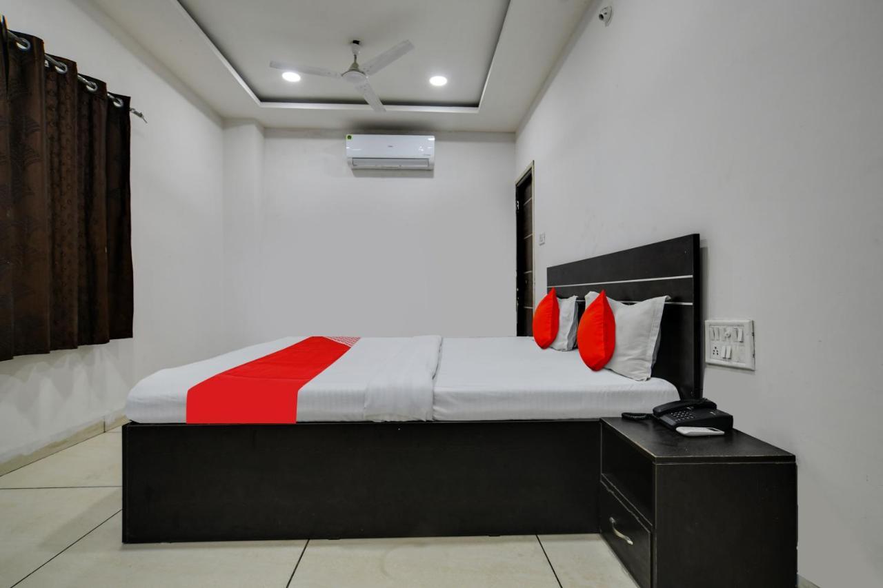 Oyo Flagship Zoyo Hotel